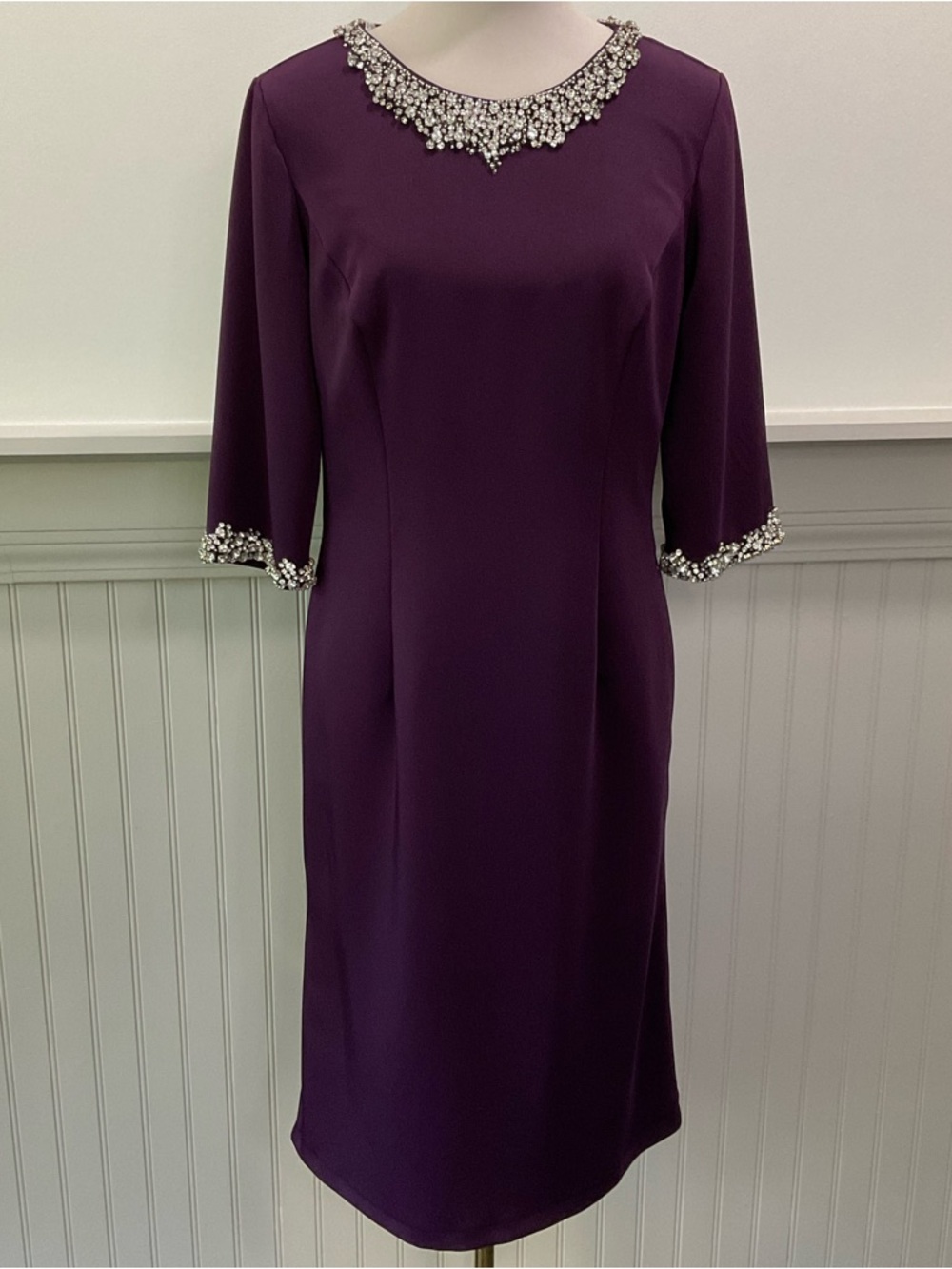 Modest Mon Cheri 116659 Eggplant Beaded Neck Dress Size 12 NWT Formal Evening